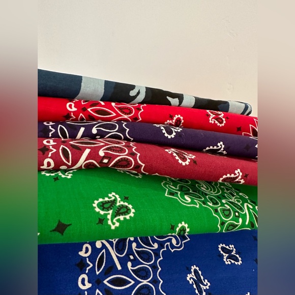 10 Pack - NEW Mystery Multicolor Cotton Paisley Bandanas - Picture 4 of 10